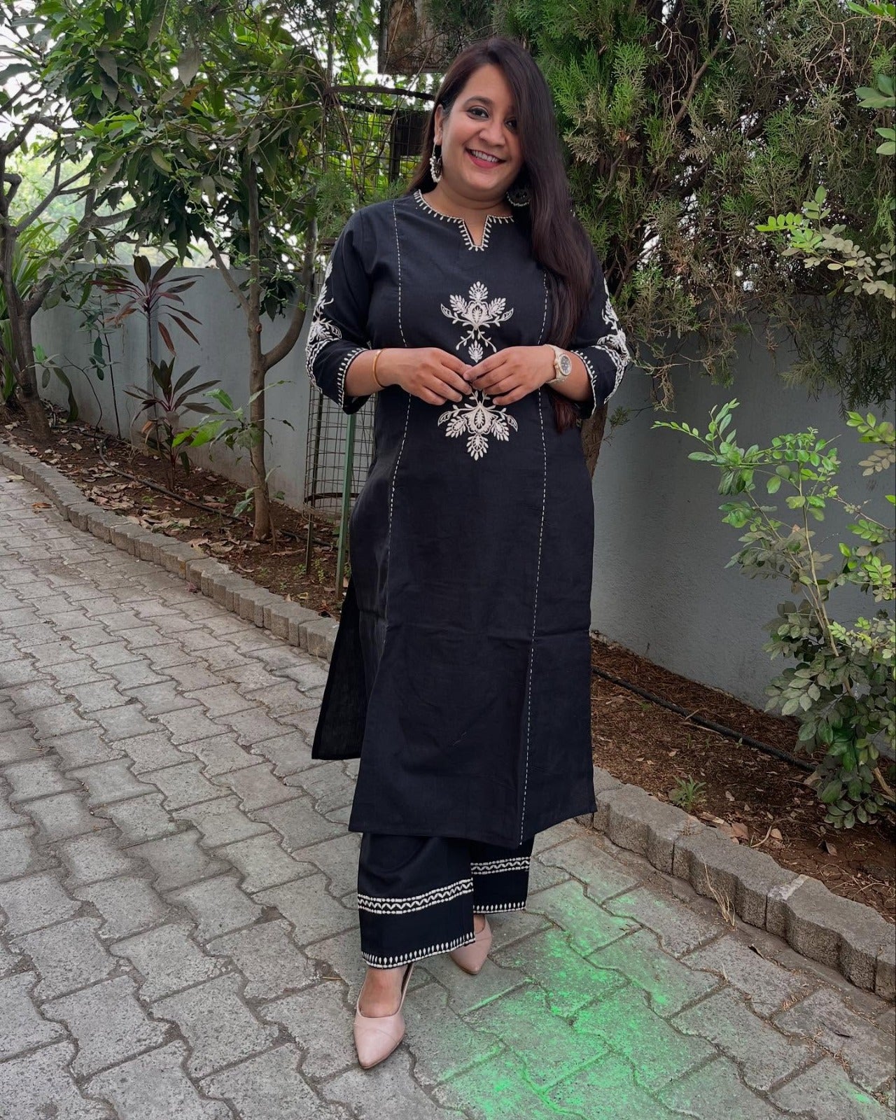Black Cotton Kurta and Pant Set with White Floral Embroidered