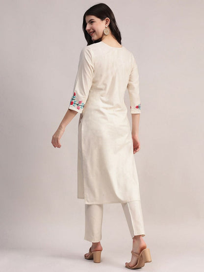 Off-White Floral Embroidered Kurta with Multicolor Threadwork