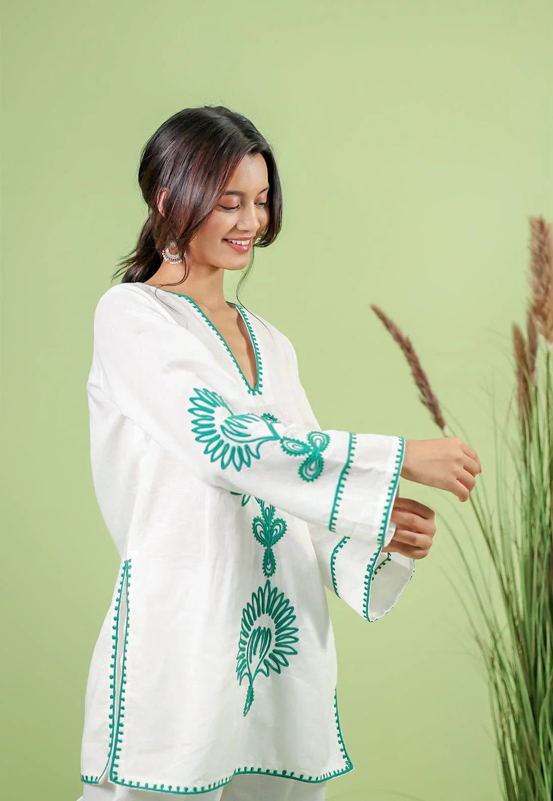 White & Teal Floral Embroidered Co-Ord Kurta Set